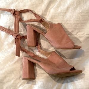 Pale pink suede mule with tie back: open toe